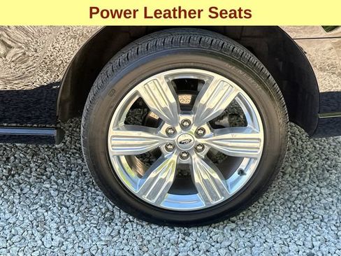 Certified 2024 Ford Expedition Platinum AWD/4WD image 10