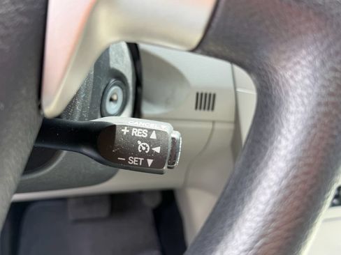 Used 2011 Toyota Corolla LE FWD image 18