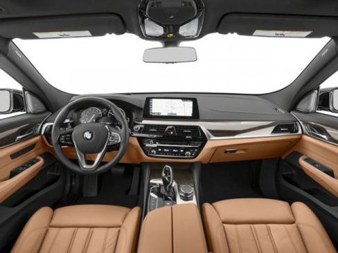 Used 2018 BMW 640i Gran Turismo xDrive image 8