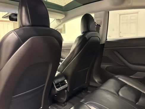 Used 2020 Tesla Model 3 Standard Range Plus image 15