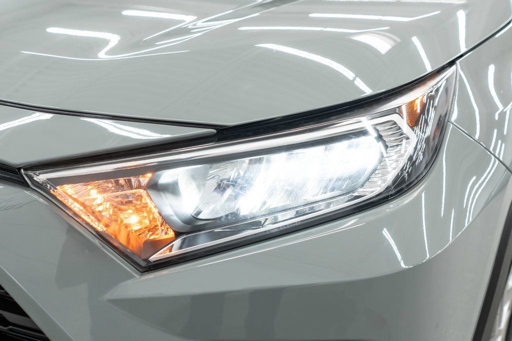 Used 2019 Toyota RAV4 XLE Premium AWD/4WD image 44