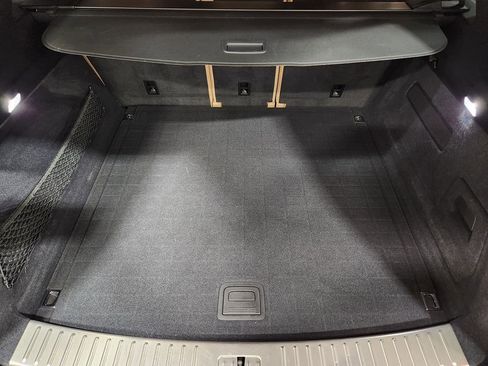 Used 2019 Porsche Cayenne image 55