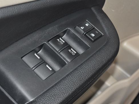 Used 2016 Honda Pilot EX-L image 5
