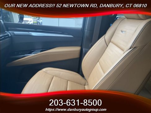 Used 2025 Cadillac Escalade Premium Luxury w/ Touring Package AWD/4WD image 20