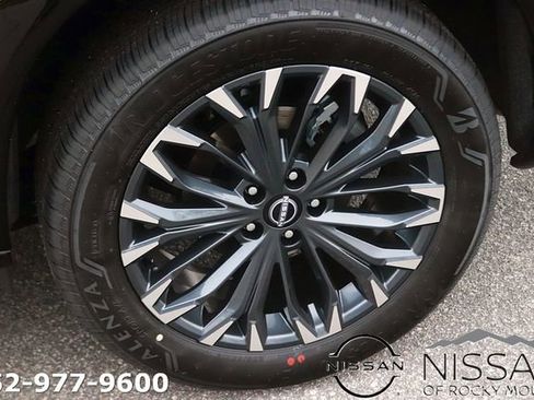 New 2026 Nissan Rogue Platinum w/ Platinum Premium Package AWD/4WD image 8