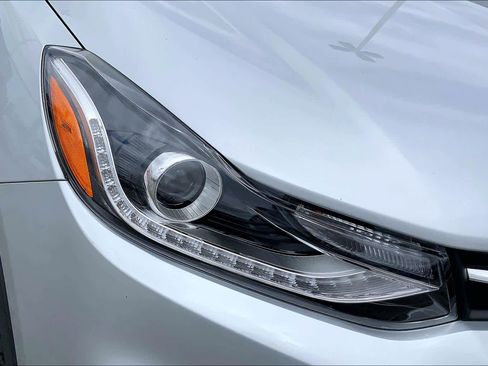 Used 2022 Chevrolet Trax LT w/ Driver Confidence Package image 26