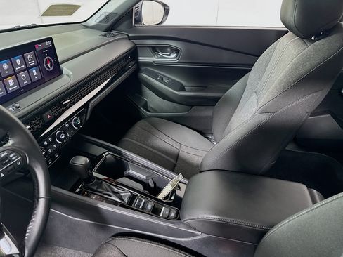 Used 2023 Honda Accord Sport image 22