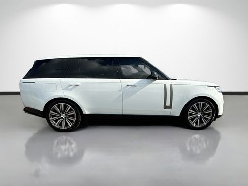 Used 2025 Land Rover Range Rover Long Wheelbase Autobiography AWD/4WD image 2