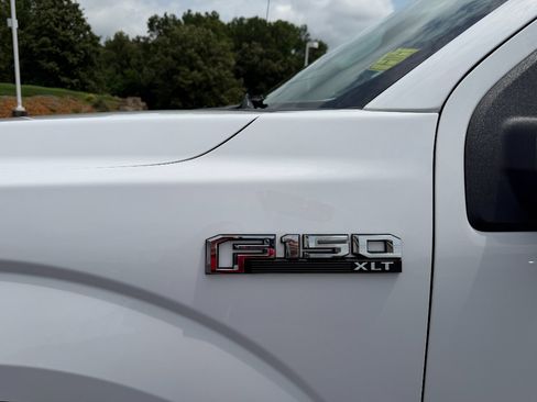 Used 2017 Ford F150 XLT w/ Equipment Group 302A Luxury RWD image 11