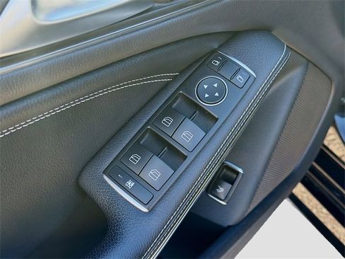 Used 2014 Mercedes-Benz CLA 250 4MATIC image 21