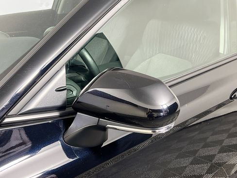 Used 2025 Toyota Camry LE w/ Convenience Package FWD image 12