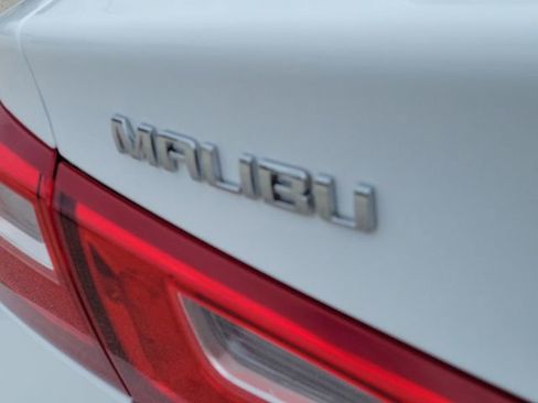 Used 2024 Chevrolet Malibu LT FWD image 9