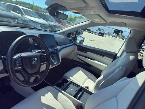 Used 2025 Honda Odyssey EX-L image 24
