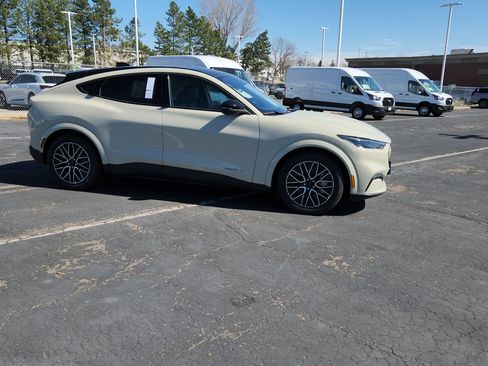 New 2026 Ford Mustang Mach-E Premium AWD/4WD image 18