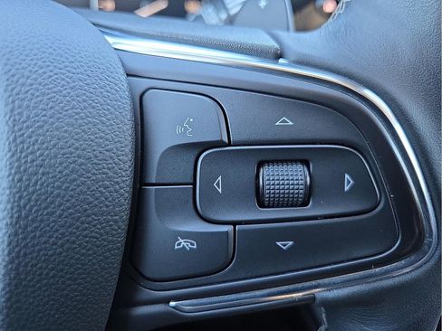 Used 2023 Buick Envision Preferred image 17