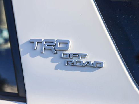 Used 2024 Toyota 4Runner TRD Off-Road Premium w/ Off Road Premium Plus Package AWD/4WD image 11