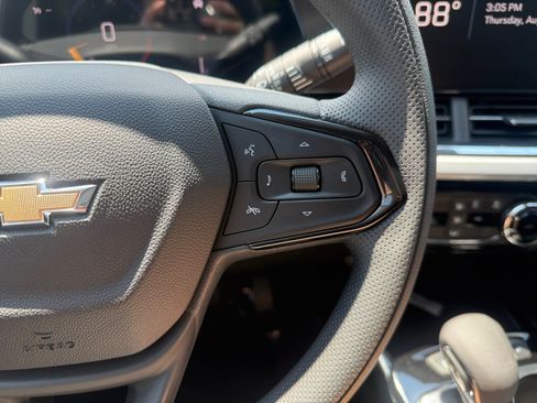 New 2026 Chevrolet Trax LT FWD image 25