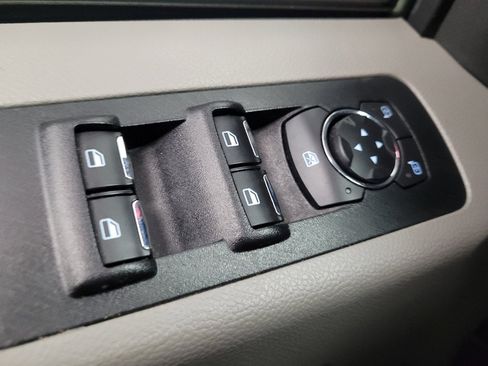 Used 2017 Ford F150 XLT image 27