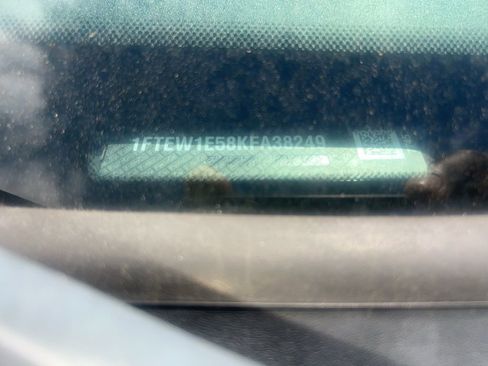 Used 2019 Ford F150 XLT w/ Equipment Group 302A Luxury image 5