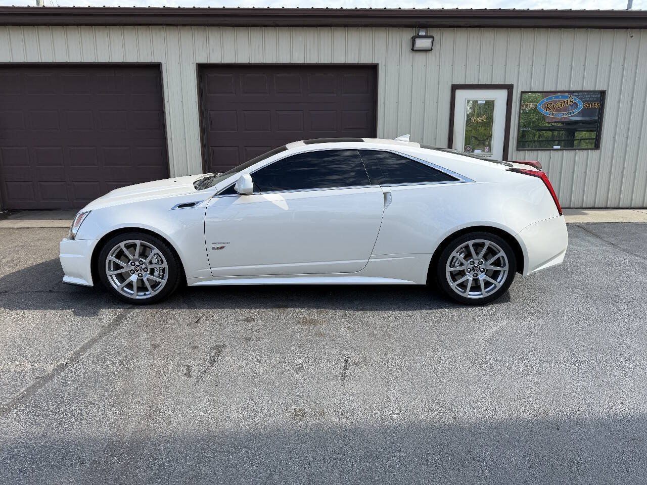 Used 2012 Cadillac CTS V RWD image 3