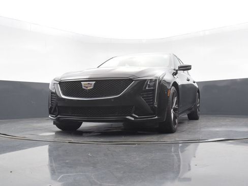 Used 2025 Cadillac CT5 V w/ Platinum Package AWD/4WD image 46