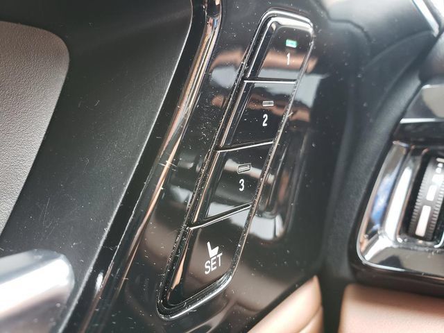 Used 2023 Acura MDX w/ Technology Package AWD/4WD image 23