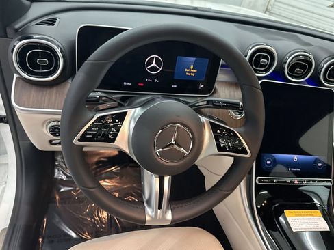 Used 2025 Mercedes-Benz C 300 Sedan image 10