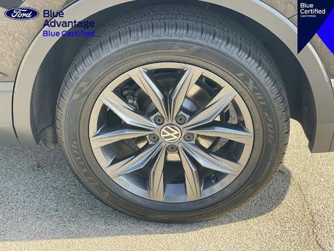 Used 2023 Volkswagen Tiguan SE FWD image 9