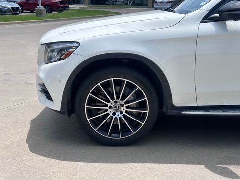 Used 2019 Mercedes-Benz GLC 300 4MATIC Coupe image 10