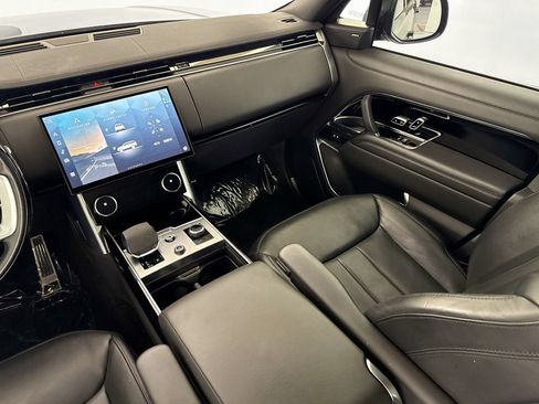 Certified 2023 Land Rover Range Rover SE AWD/4WD image 24