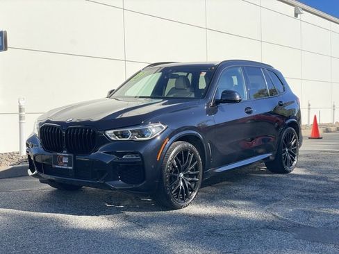 Used 2021 BMW X5 xDrive40i w/ M Sport Package image 2