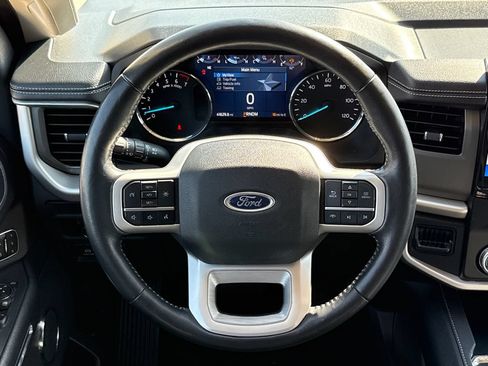 Used 2023 Ford Expedition XLT AWD/4WD image 13