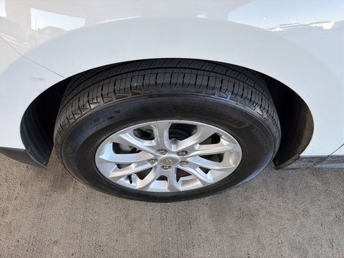 Used 2020 Chevrolet Equinox LT image 6