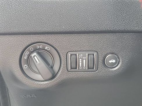 Used 2023 Dodge Charger SXT RWD image 32
