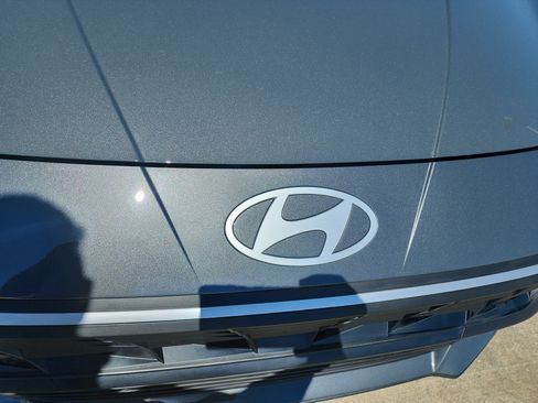 New 2026 Hyundai Elantra SE FWD image 24