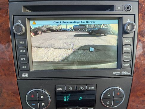 Used 2011 Chevrolet Tahoe LTZ image 4