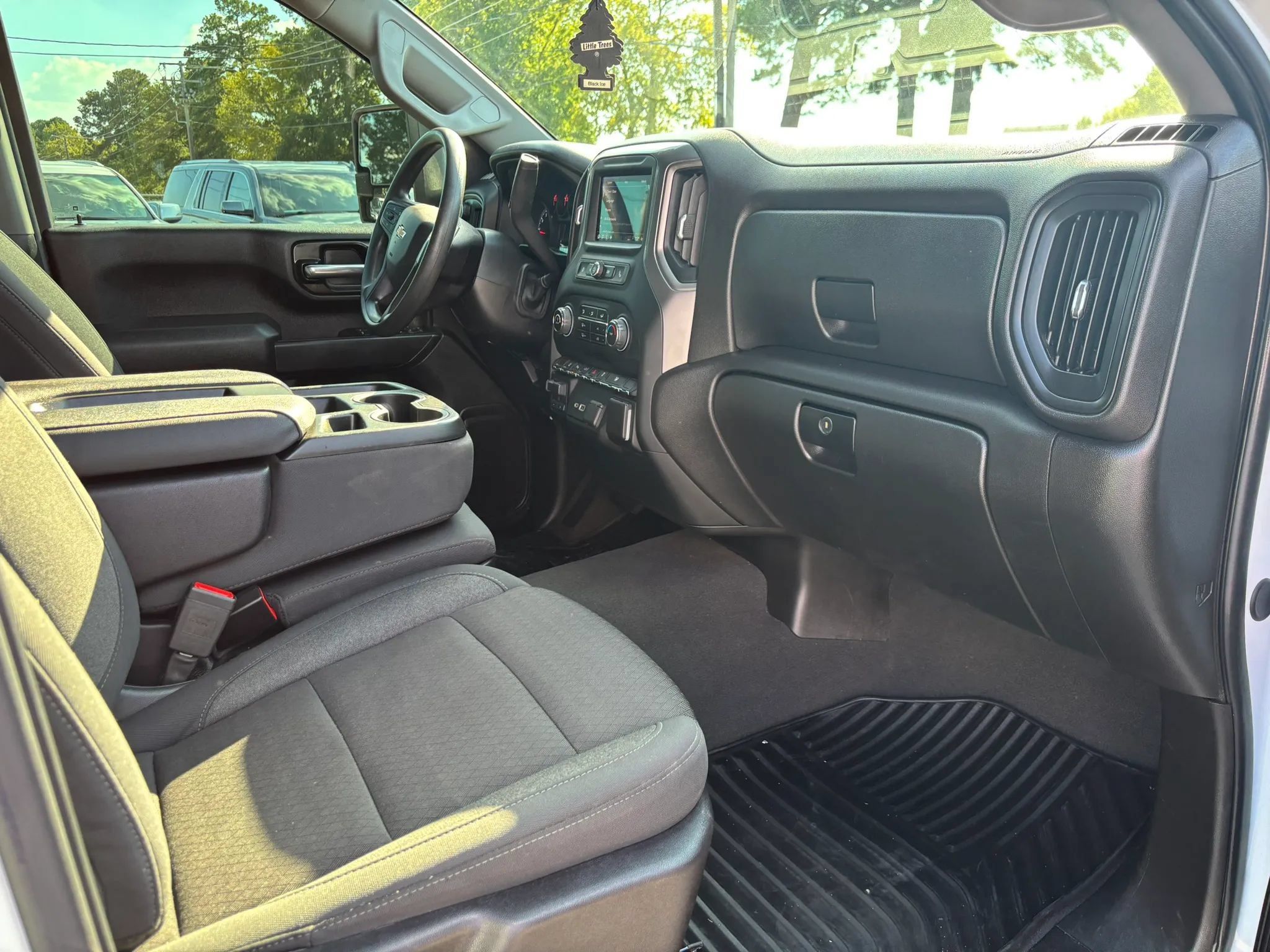 Used 2024 Chevrolet Silverado 2500 Custom w/ Custom Value Package AWD/4WD image 21