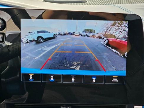 Used 2022 Chevrolet Corvette Stingray Premium Conv w/ Z51 Performance Package image 18