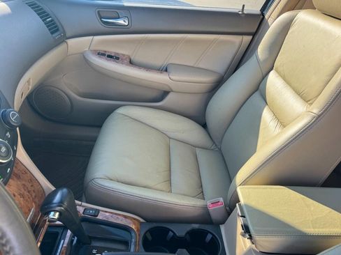 Used 2005 Honda Accord EX-L image 14