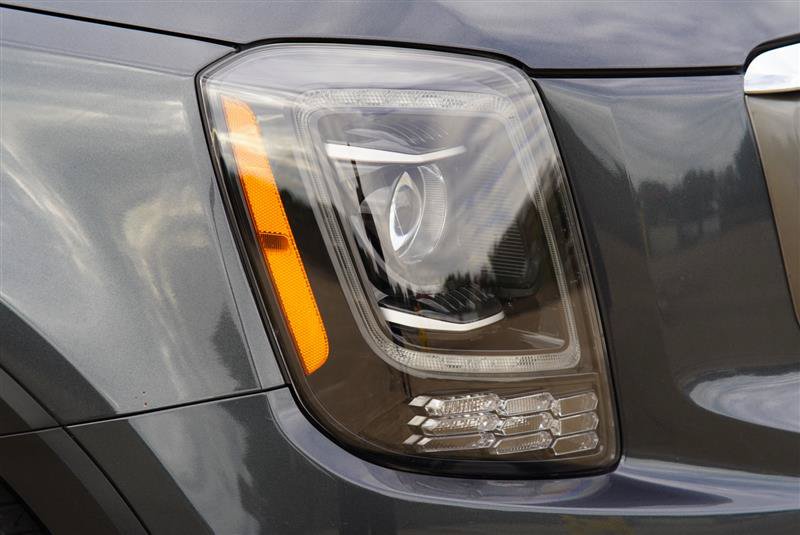 Used 2020 Kia Telluride LX AWD/4WD image 21