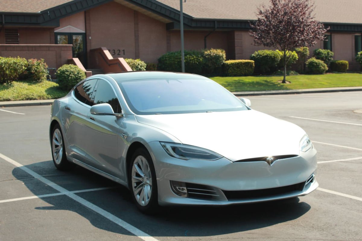 Used 2018 Tesla Model S 75D AWD/4WD image 3