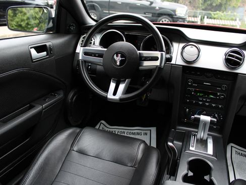 Used 2006 Ford Mustang GT image 13