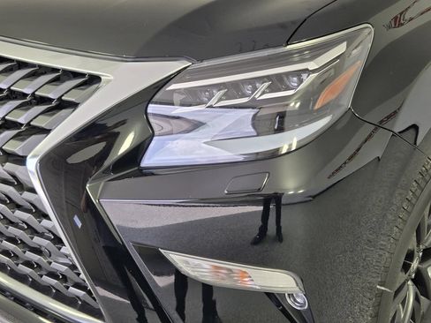 Used 2023 Lexus GX 460 Premium w/ Premium Package AWD/4WD image 11