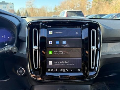 Certified 2024 Volvo XC40 B5 Plus w/ Protection Package Premier image 28