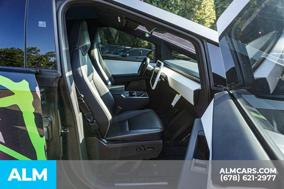 Used 2024 Tesla Cybertruck AWD Crew Cab image 24