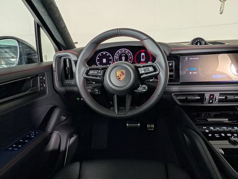 New 2026 Porsche Cayenne GTS AWD/4WD image 20