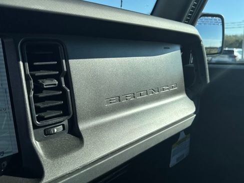 Used 2025 Ford Bronco Big Bend AWD/4WD image 32