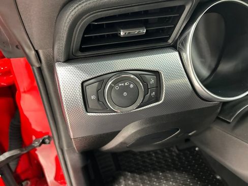 Used 2022 Ford Mustang GT RWD image 14