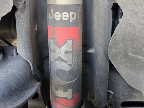 Used 2022 Jeep Gladiator Rubicon w/ Trailer Tow Package AWD/4WD image 27