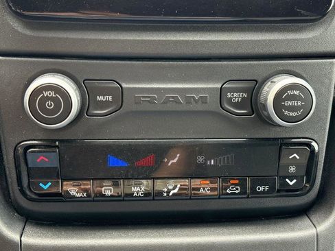 Used 2023 RAM ProMaster 2500 image 19